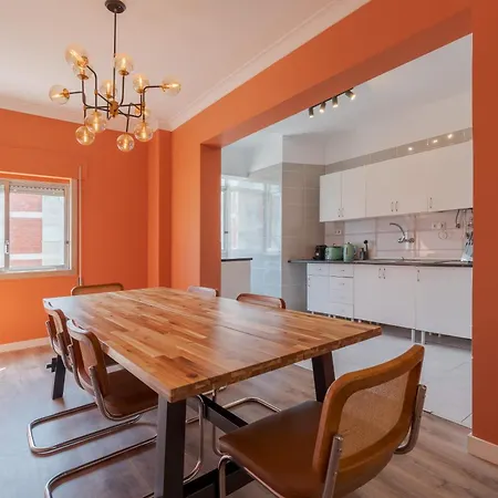 Terracota Apartment, By Match شقة سيتوبال